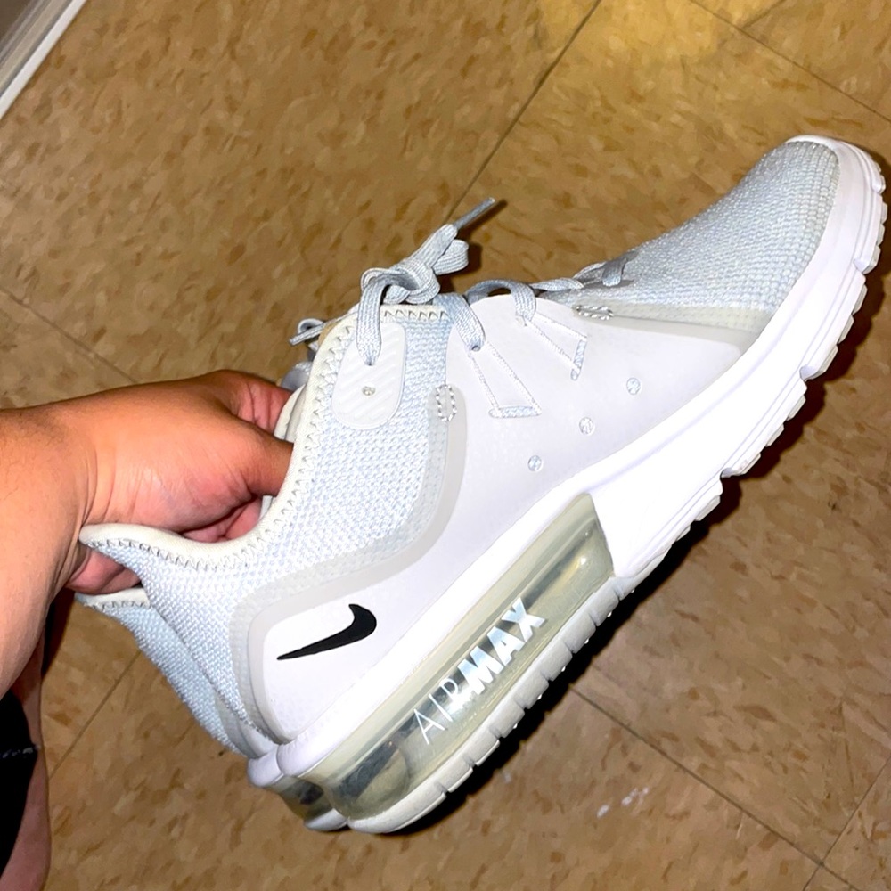 Nike Air Max Grey